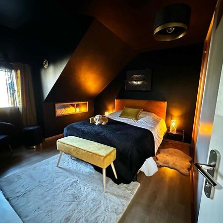 Villa Les Temps Heureux Exclusivement Familles Quimper Esterno foto