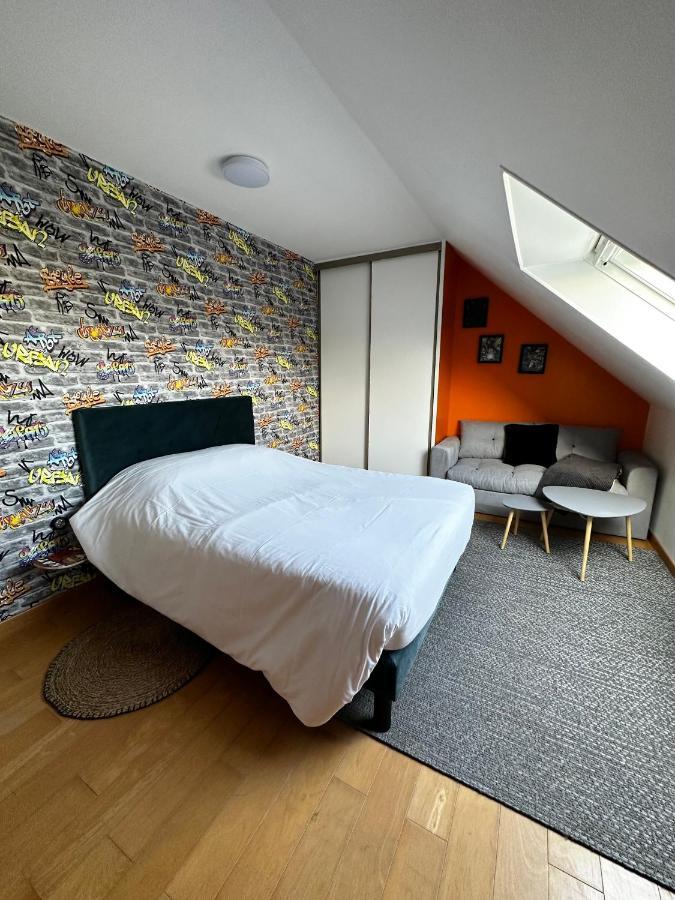Villa Les Temps Heureux Exclusivement Familles Quimper Esterno foto