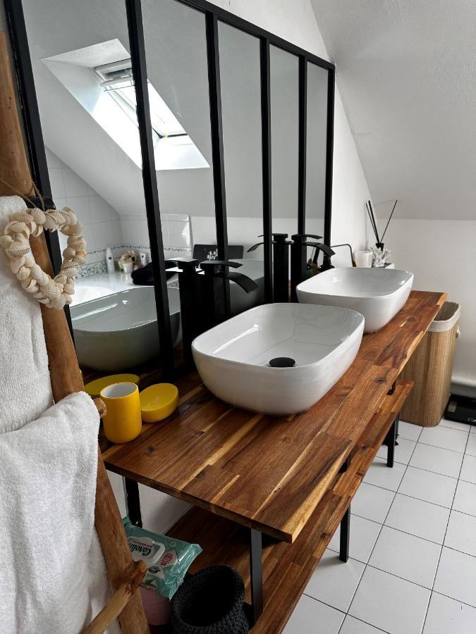 Villa Les Temps Heureux Exclusivement Familles Quimper Esterno foto