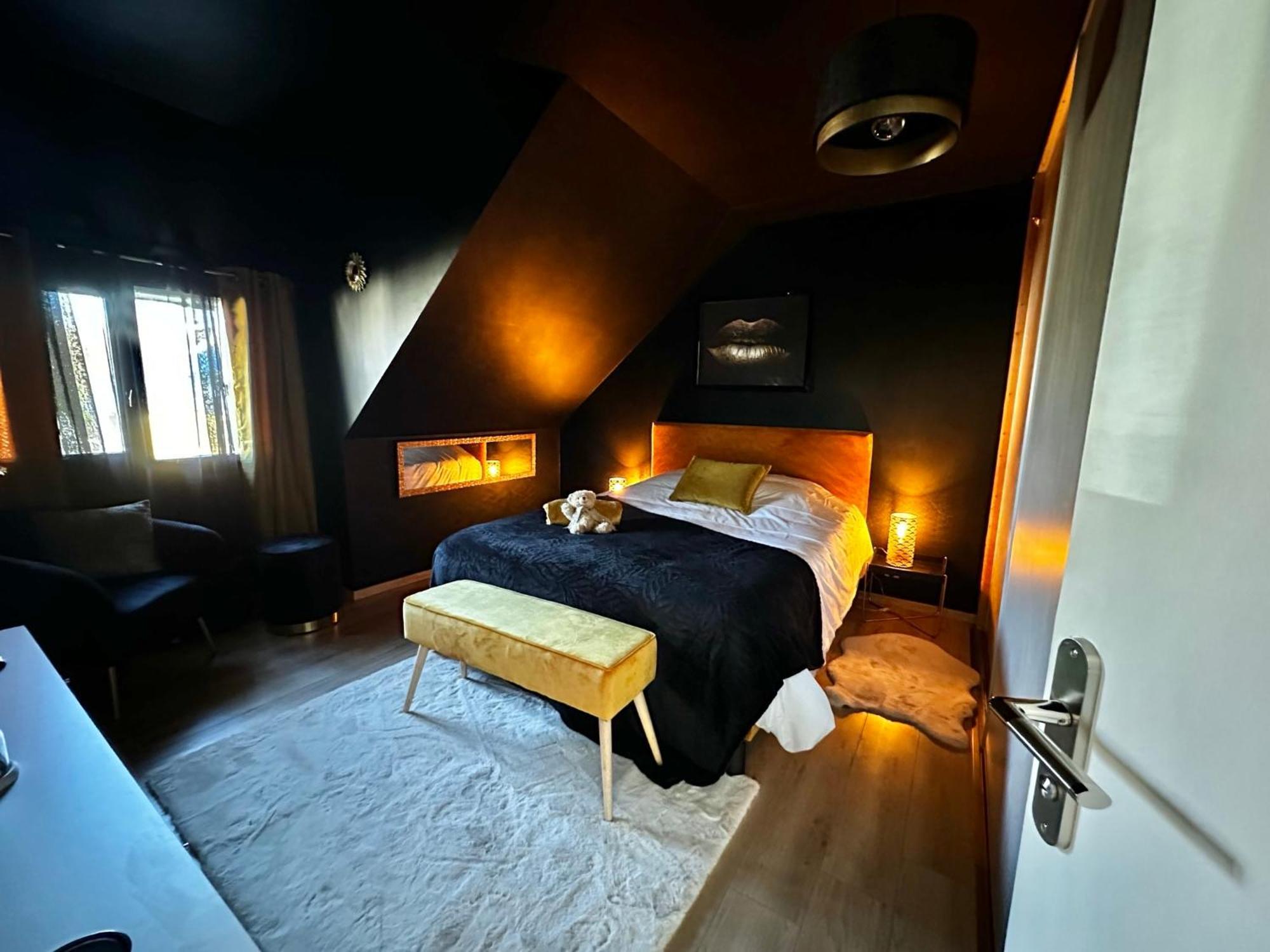 Villa Les Temps Heureux Exclusivement Familles Quimper Esterno foto