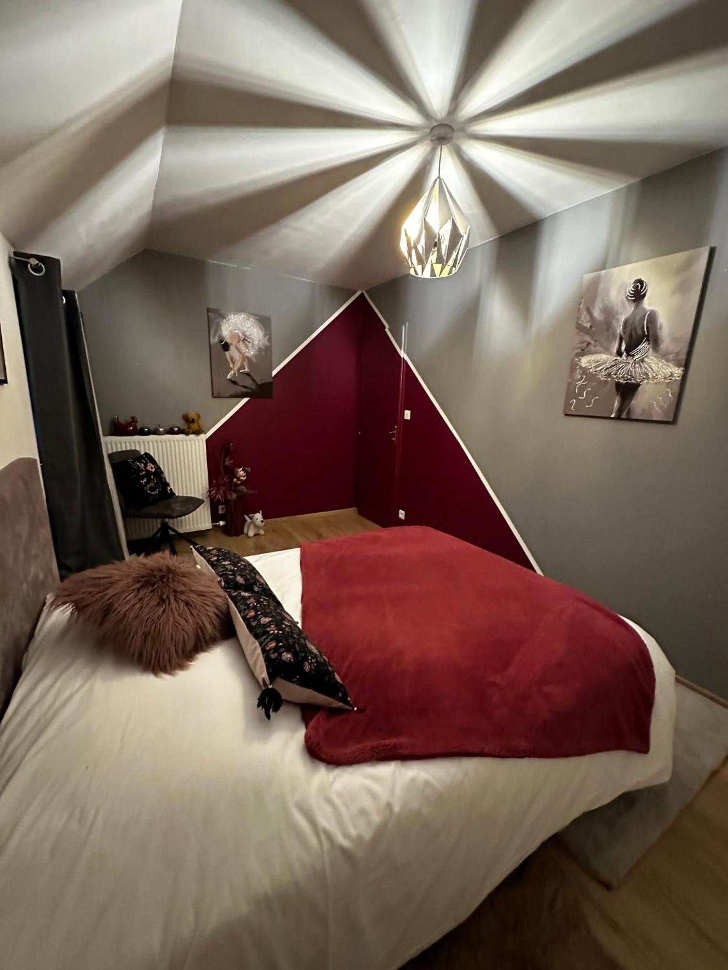 Villa Les Temps Heureux Exclusivement Familles Quimper Esterno foto