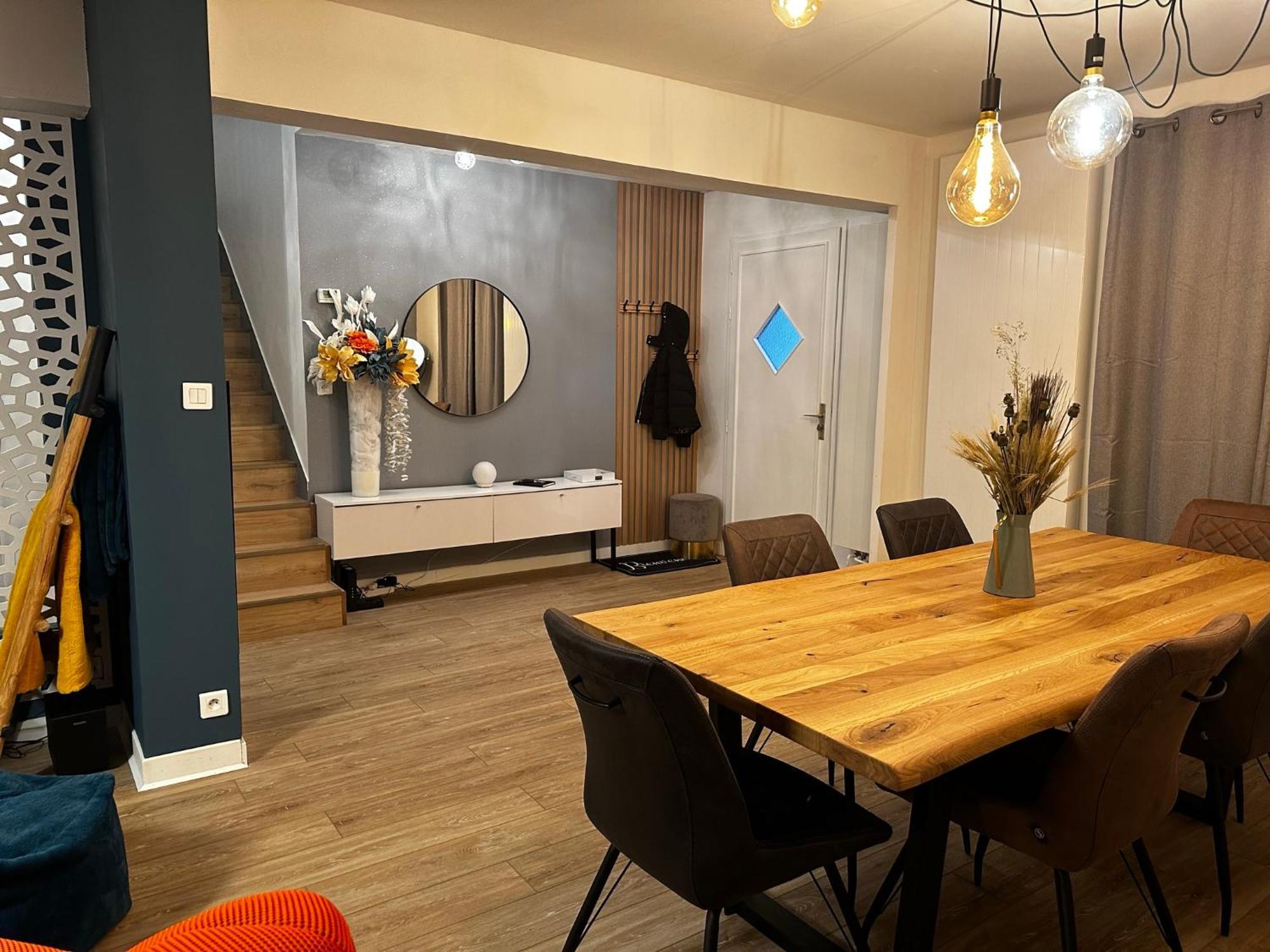 Villa Les Temps Heureux Exclusivement Familles Quimper Esterno foto